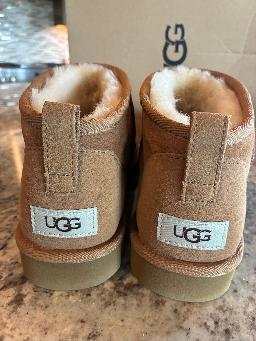 UGG Women's Boot - Chestnut Brown